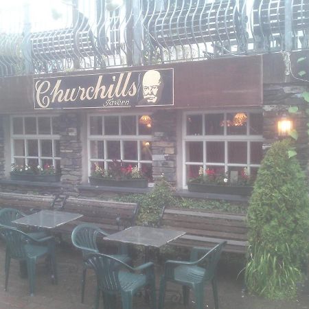 Churchills Inn & Rooms โบว์เนส ออน วินเดอเมียร์ ภายนอก รูปภาพ